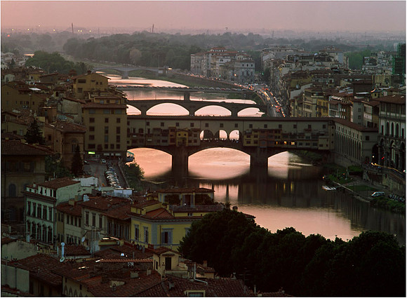Florence Arno River 90580012